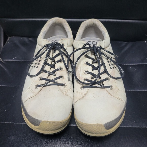 Ecco Shoes Mens 10-10.5 Beige Golf Spikeless Lace Up Sneakers Casual Biom Natura - Picture 1 of 13